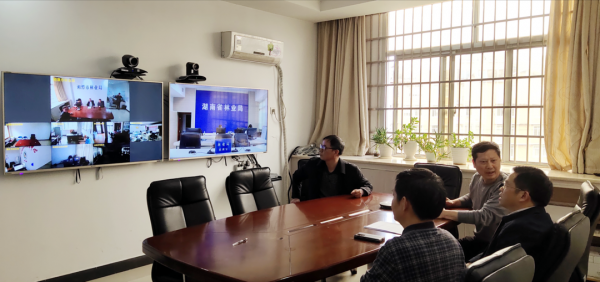 市級(jí)林長(zhǎng)陳愛(ài)民深入一線宣講督查省第一號(hào)總林長(zhǎng)令貫徹情況 強(qiáng)調(diào)用好共用電視系統(tǒng)工程服務(wù)筑牢生態(tài)屏障